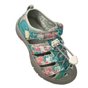 KEEN Newport H2 Sandals Sz 2 Teal Camo Pink Icing